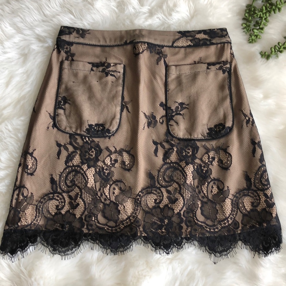 NWOT Size 0 Abercrombie & Fitch Lace Mini Skirt!